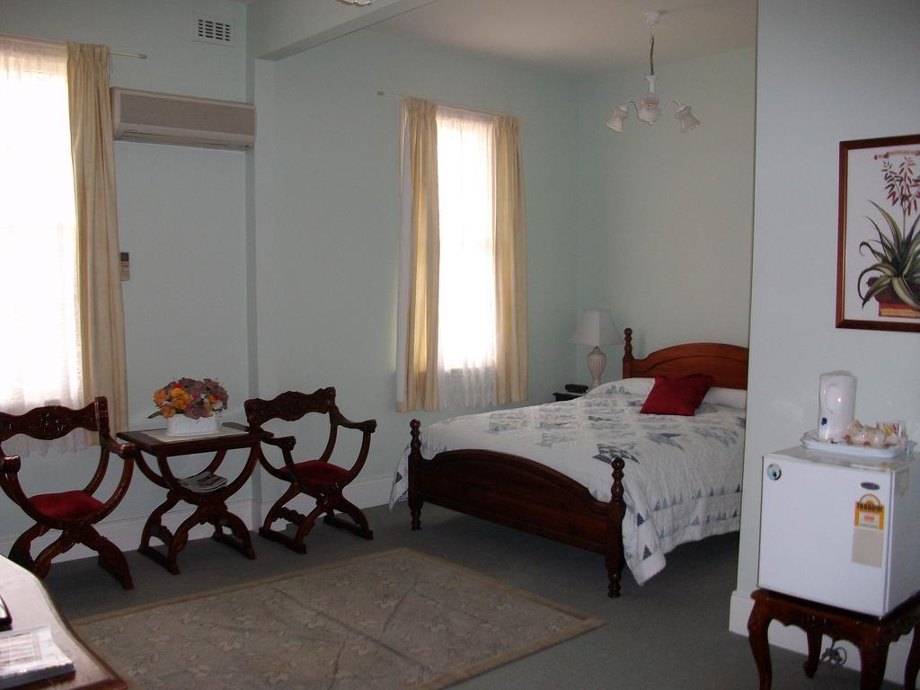 Stella'S Dromana Hotel Стая снимка